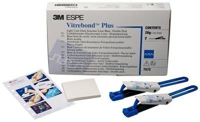 Vitrebond Plus Light-Cure Glass Ionomer Liner/Base 2x10gm Clickers with Mixing Pad #7572